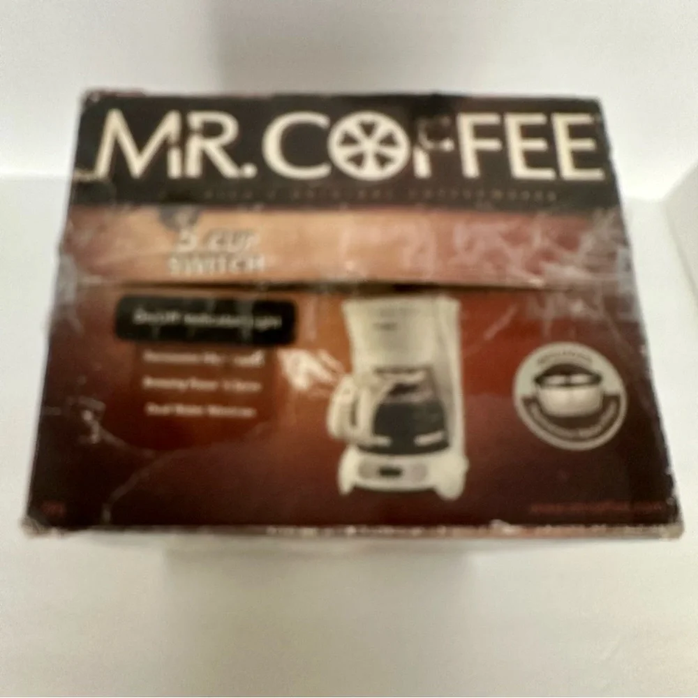 Mr. Coffee 5 Cup Coffeemaker White Open Box Complete Brewing Pause On And Off